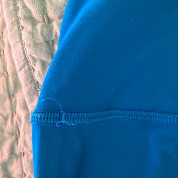 Lululemon 25” Align Leggings Size 6 - Picture 3 of 5